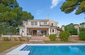 Villa with sea views on Montport – Puerto Andratx