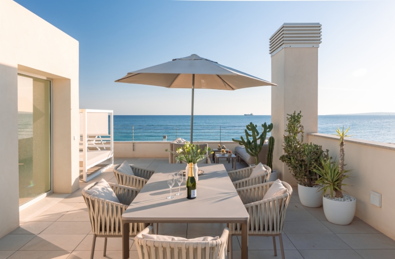 Beautiful frontline Townhouse in Portixol - Molinar