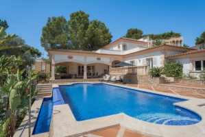 Mediterranean family villa in Nova Santa Ponsa