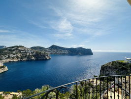 Villa with spectacular sea views in Puerto Andratx