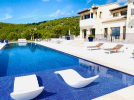 Unique property with amzing panoramic views – Puerto Andratx