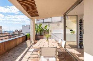 Top renovated penthouse with huge terrace in Santa Catalina - Palma