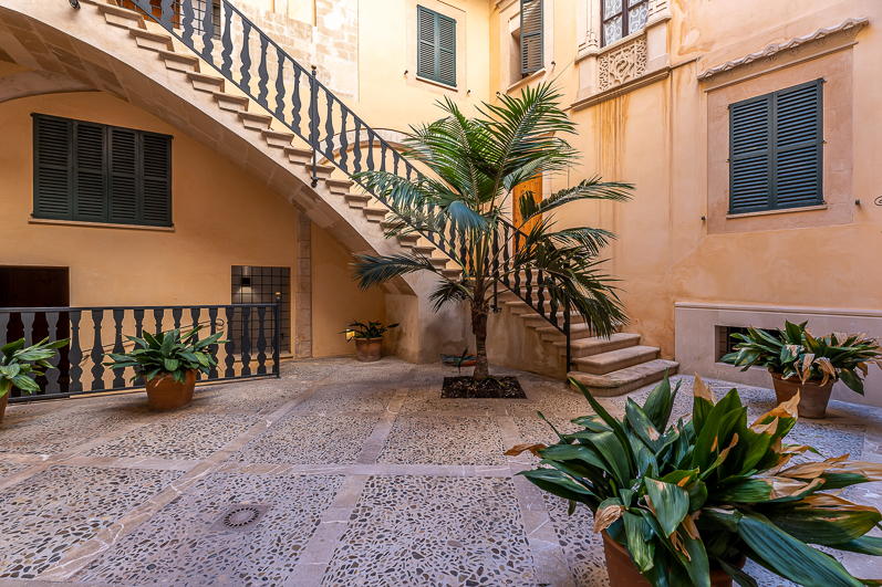 Attractive flats in the historic old town of Palma