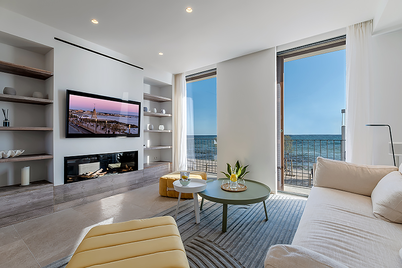 Exclusive new Frontline house with amazing sea views in Portixol - Molinar