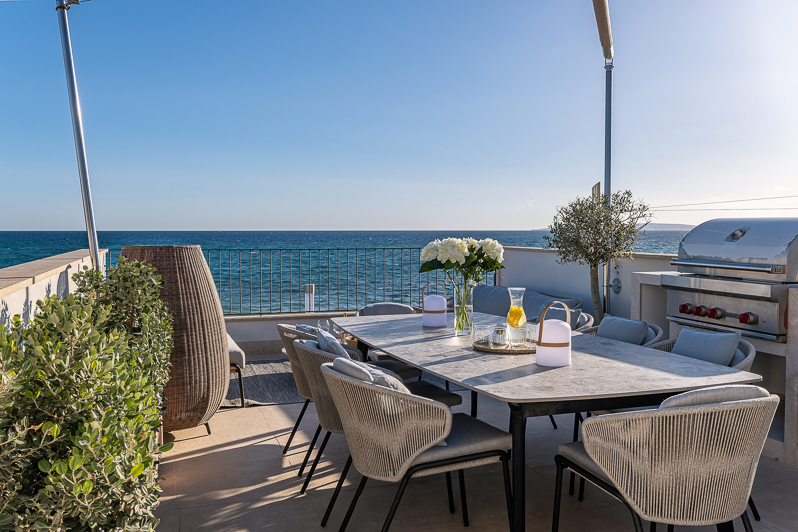 Exclusive new Frontline house with amazing sea views in Portixol - Molinar